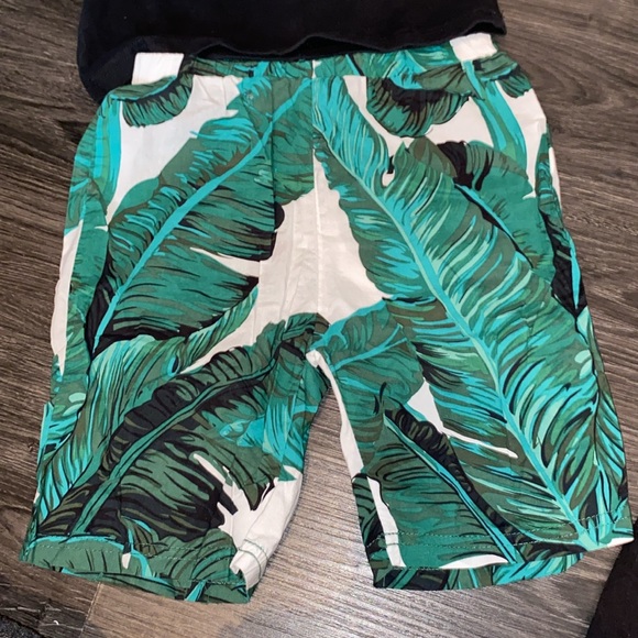 Set - Picture 3 of 3